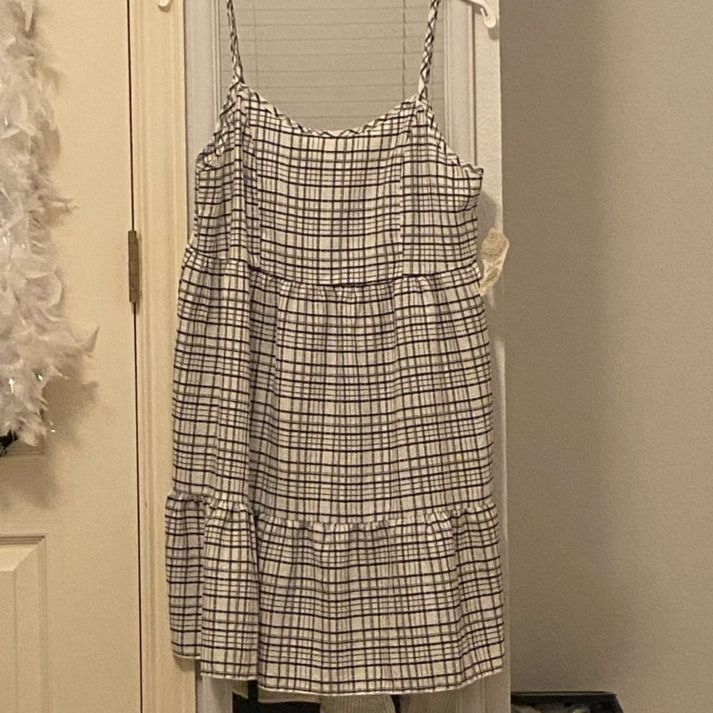 Size large Altar’d state dress